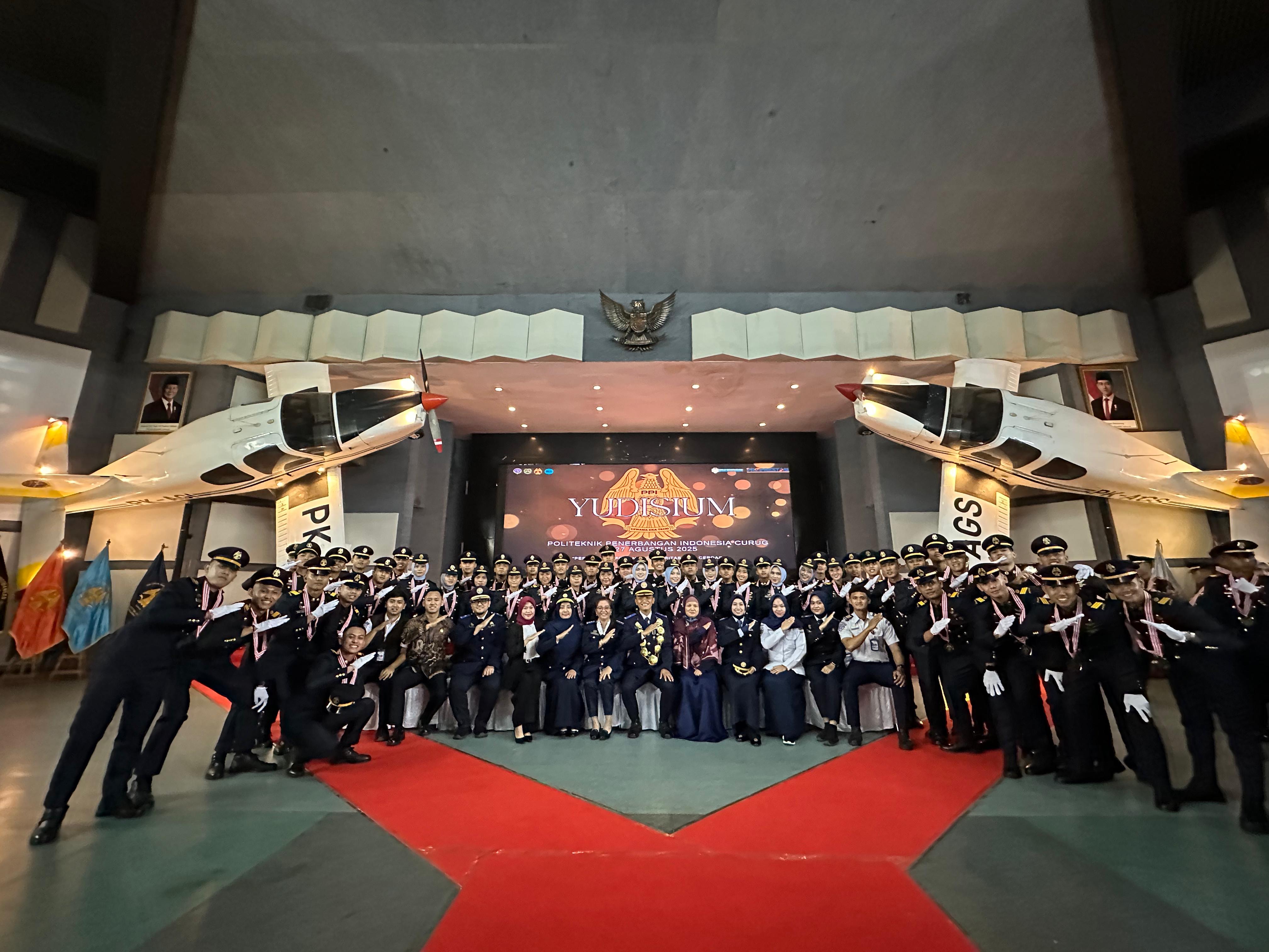 Wisuda Taruna