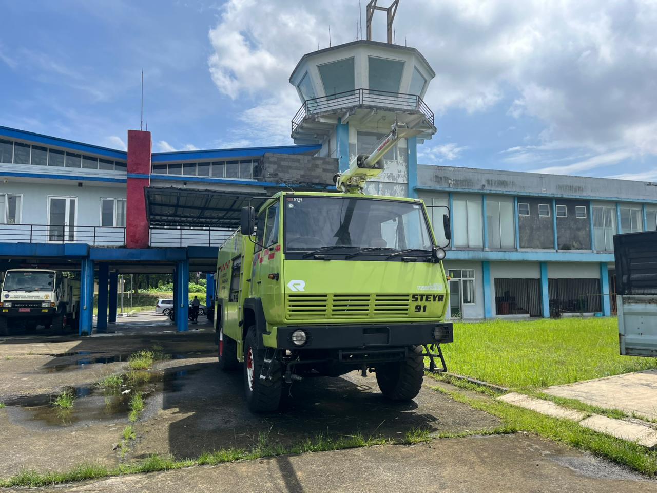 Foam Tender