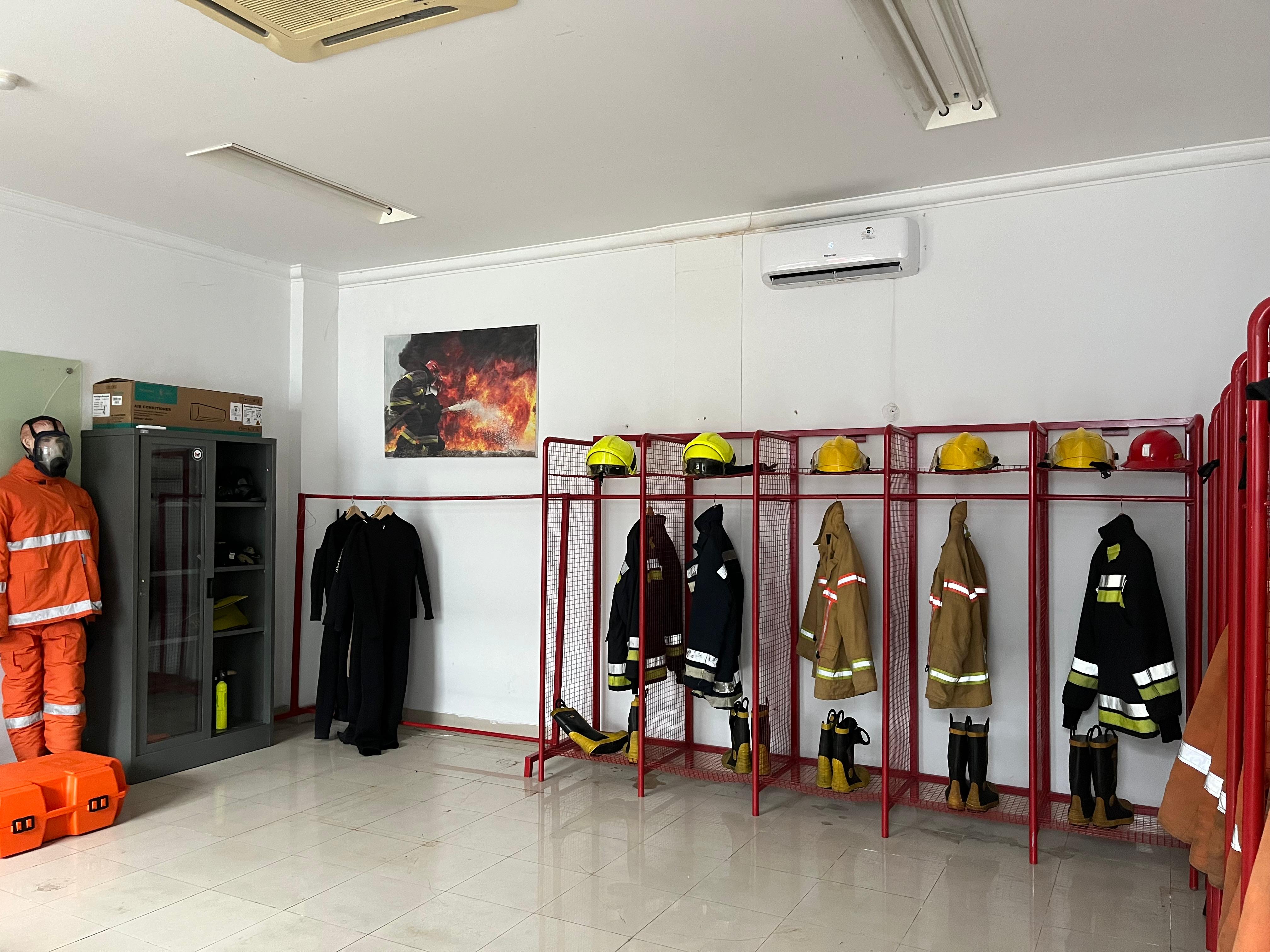 Lab Fire Fighting Equipment
